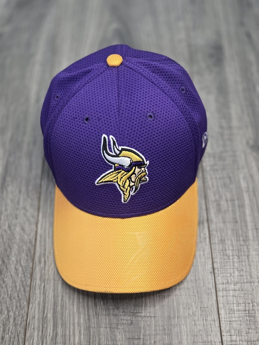 Minnesota Vikings New Era 39THIRTY Hat S/M Purple Gold NFL Flex Fit Cap
